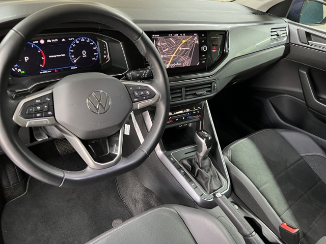 Polo 1.0 TSI Style+LED+NAVI+PANO+AHK+APP-CONNECT