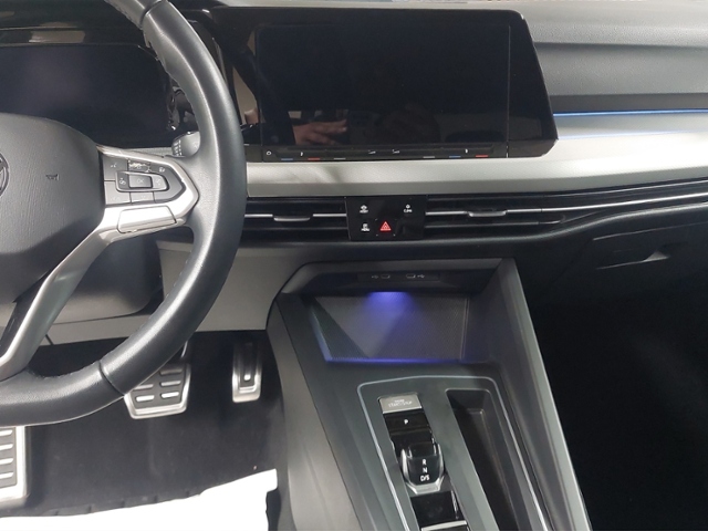 Golf VIII 1.0 eTSI Move+LED+APP+KEYLESS+NAV-VORB