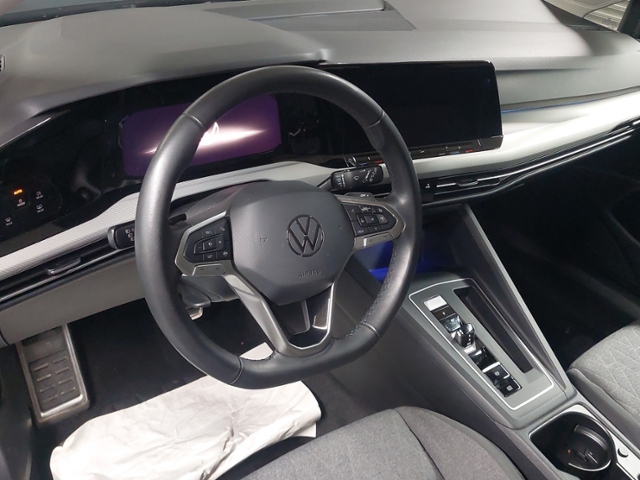 Golf VIII 1.0 eTSI Move+LED+APP+KEYLESS+NAV-VORB