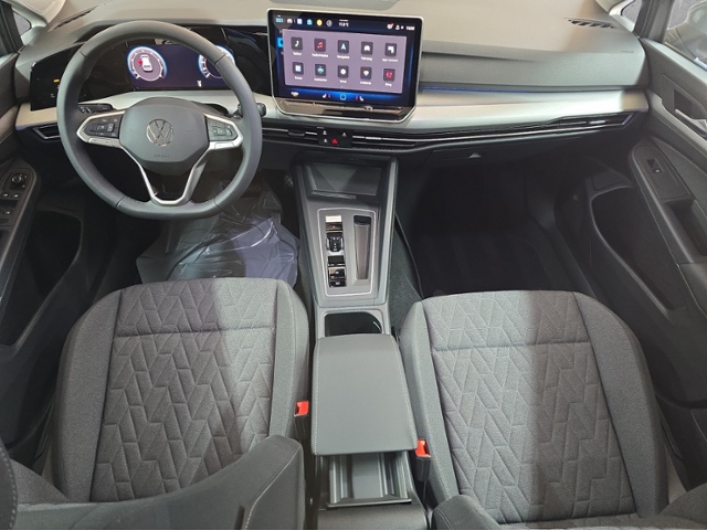 Golf VIII 1.5 eTSI Life+LED+NAVI+PDC+APP-CO.+ACC