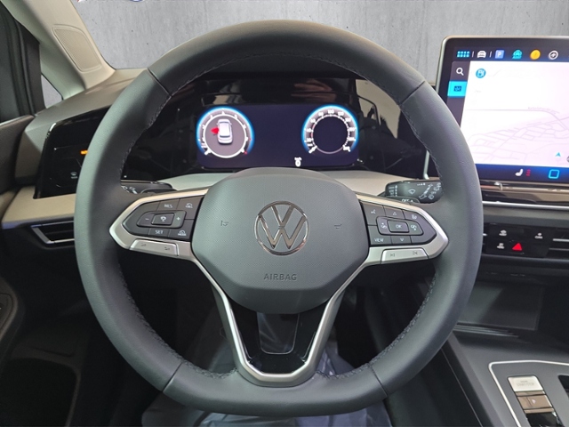 Golf VIII 1.5 eTSI Life+LED+NAVI+PDC+APP-CO.+ACC