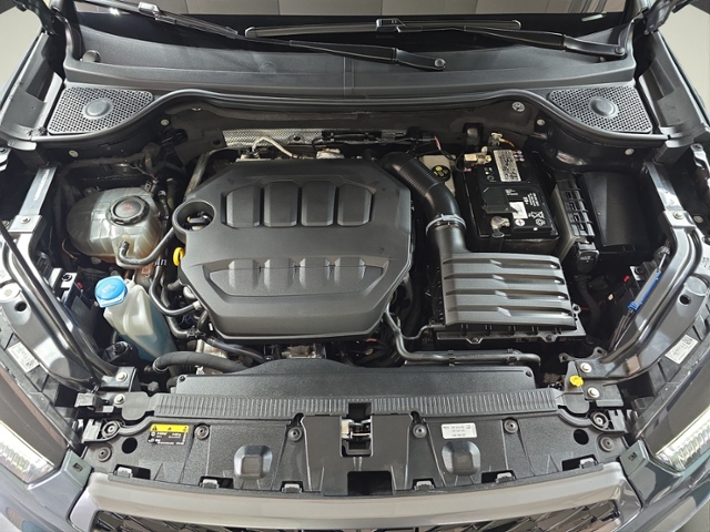 Ateca 2.0 TSI Tribe+4Drive+LED+NAVI+PANO+PARKL.