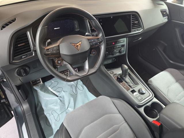 Ateca 2.0 TSI Tribe+4Drive+LED+NAVI+PANO+PARKL.