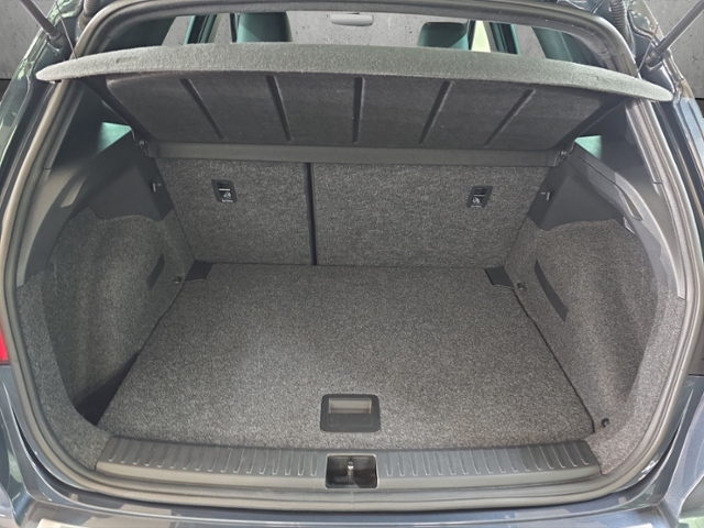 Arona 1.0 TSI FR+LED+NAVI+AHK+PARKLENK+ACC+DAB