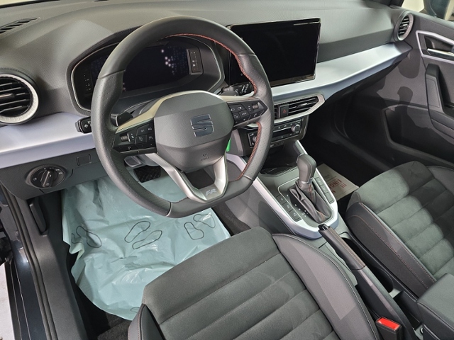 Arona 1.0 TSI FR+LED+NAVI+AHK+PARKLENK+ACC+DAB