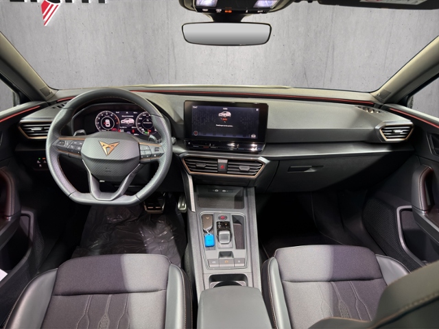 Leon 2.0 TSI LED+FULL LINK+RFK+NAVI+PARKLENK