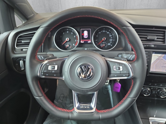 Golf VII GTI 2.0 TSI BI-XENON+NAVI+AHK+RFK+ACC