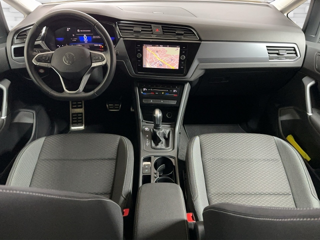 Touran 2.0 TDI Active+AHK+RFK+NAVI+ACC+7SITZ+APP