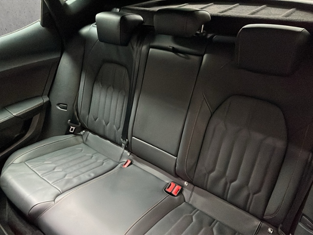 Formentor VZ5 2.5 TSI 4Drive+LED+NAVI+BEATS+PANO