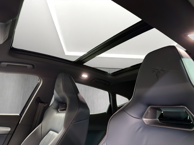 Formentor 2.0 TSI VZ+4Drive+LED+NAV+AHK+PANO+RFK
