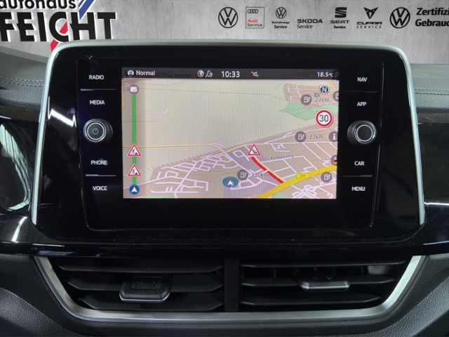 T-Roc 2.0 TSI R-Line 4Motion+PANO+IQ.LIGHT+RFK
