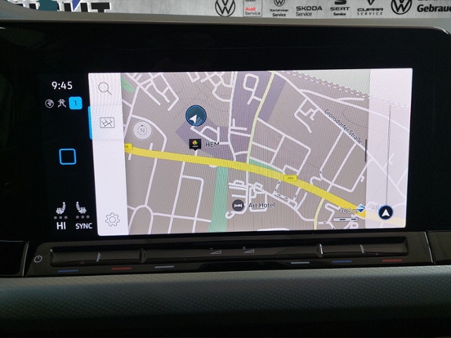 Golf VIII 1.0 eTSI Move+LED+NAVI+PDC+ACC+APP-CO.