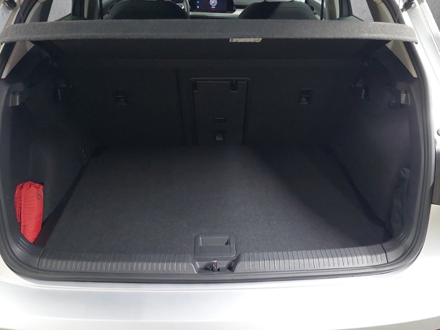 Golf VIII 1.0 eTSI Move+LED+NAVI+PDC+ACC+APP-CO.