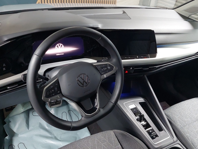 Golf VIII 1.0 eTSI Move+LED+NAVI+PDC+ACC+APP-CO.