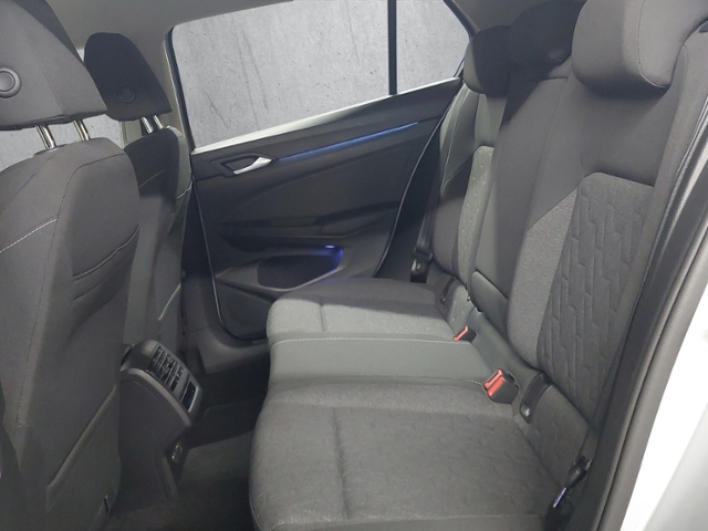 Golf VIII 1.0 eTSI Move+LED+NAVI+PDC+ACC+APP-CO.