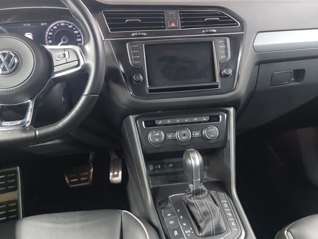Tiguan 2.0 TSI R-Line+4Motion+LED+AHK+NAVI+APP-C