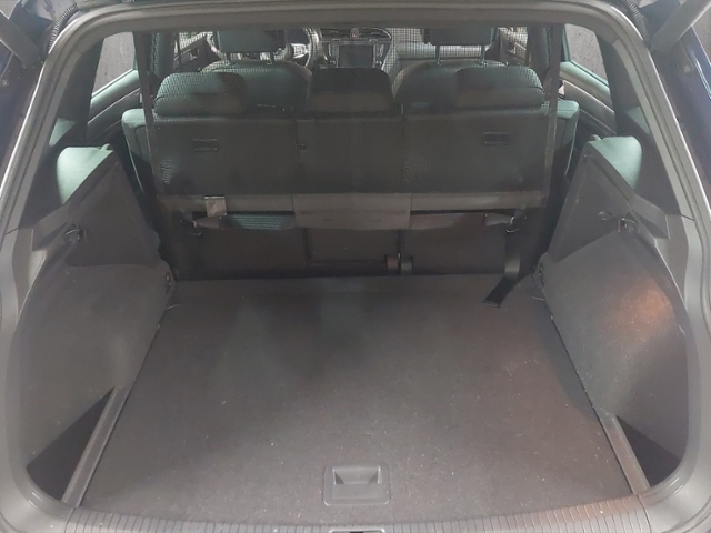 Tiguan 2.0 TSI R-Line+4Motion+LED+AHK+NAVI+APP-C