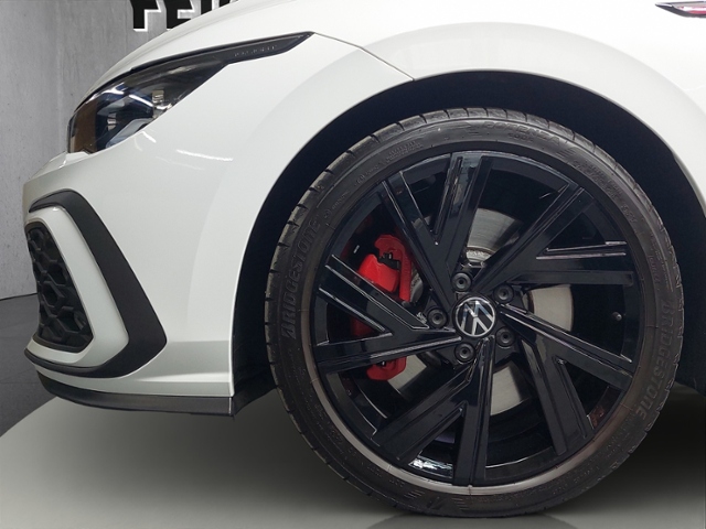 Golf VIII GTI 2.0 TSI MATRIX-LED+NAV+RFK+APP+ACC