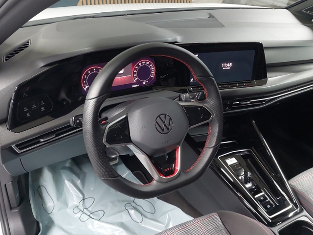 Golf VIII GTI 2.0 TSI MATRIX-LED+NAV+RFK+APP+ACC