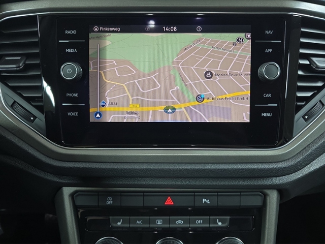 T-Roc 1.0 TSI Style+NAVI+PDC+FRONT ASSIST+DAB