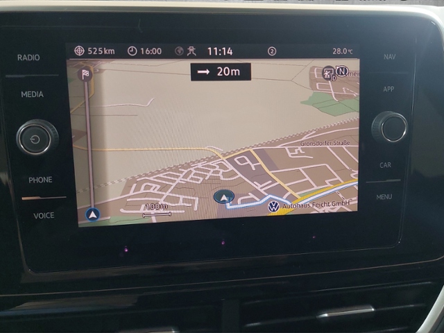 T-Roc 1.5 TSI R-Line+LED+NAVI+PARKLENK+APP-CON.