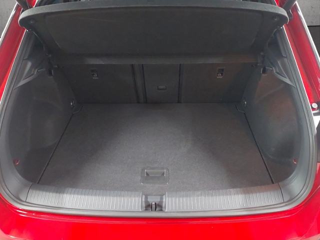 T-Roc 1.5 TSI R-Line+LED+NAVI+PARKLENK+APP-CON.