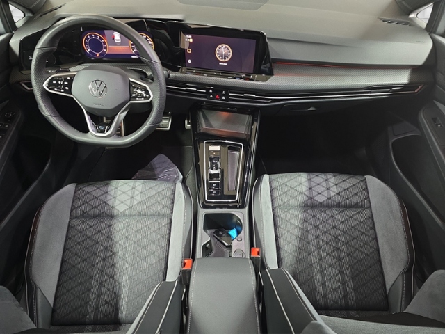 Golf Variant VIII 1.5 eTSI R-Line+LED+NAVI+APP-C