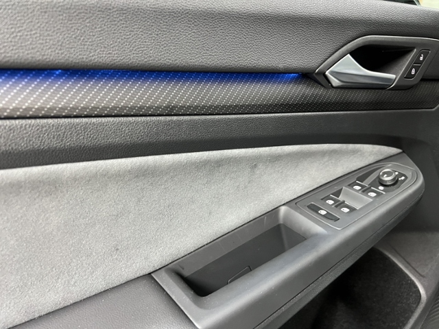 Golf Variant VIII 1.5 eTSI R-Line+LED+NAV+RFK