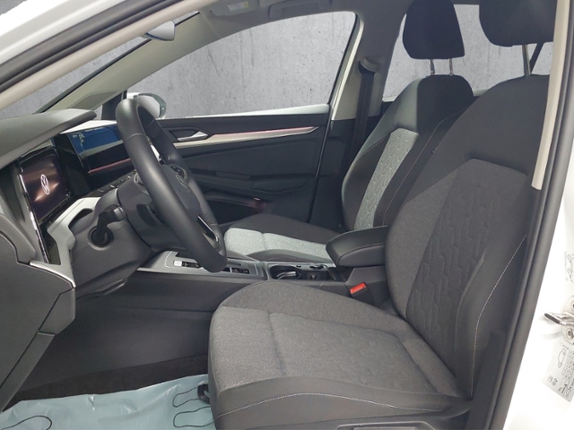 Golf VIII 1.0 eTSI Move+LED+NAVI+PDC+ACC+APP-CO.