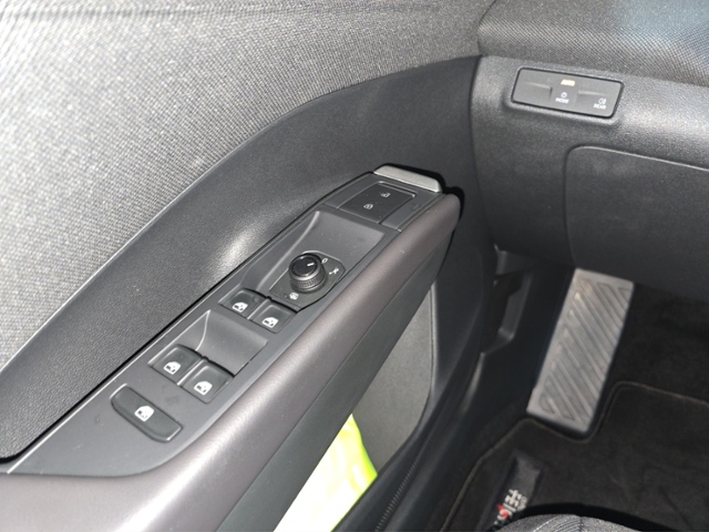 T-Roc 1.5 eTSI Trend+LED+FRONT ASSIST+PDC+APP-C.