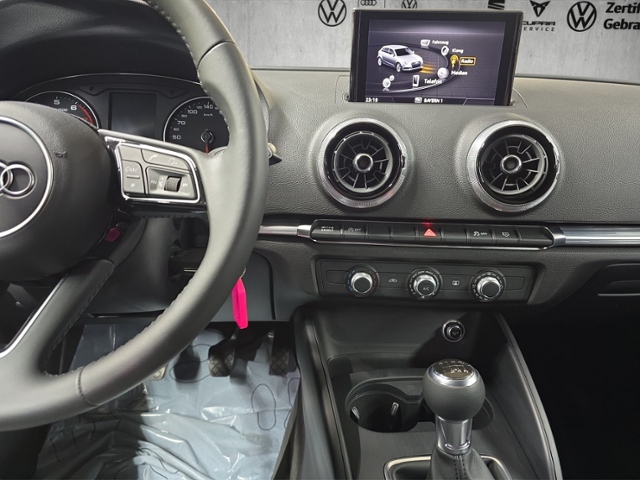 A3 Sportback 30 1.0 TFSI XENON+PDC+AUDI CONNECT