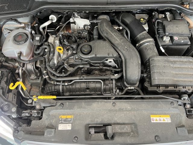Arona 1.5 TSI FR+LED+RFK+PARKLENK+APP CONNECT