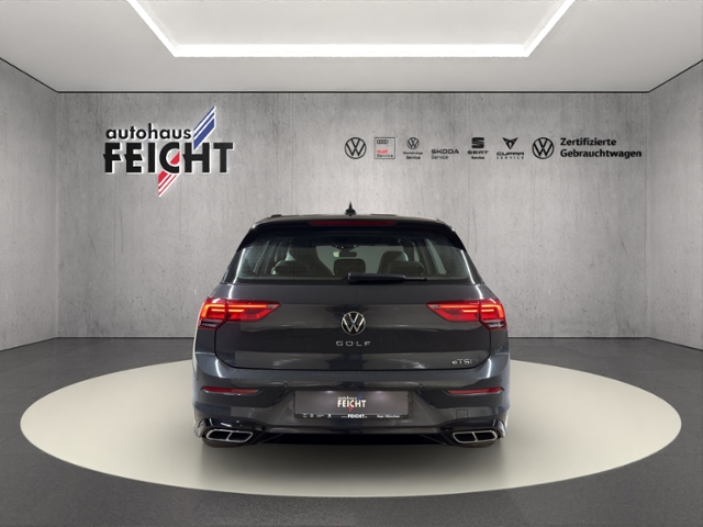 Golf VIII 1.5 eTSI R-Line+LED+KEYLESS+AMBI