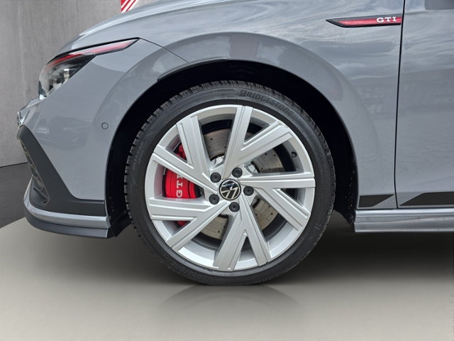 Golf VIII GTI Clubsport 2.0 TSI LED+NAVI+RFK+APP
