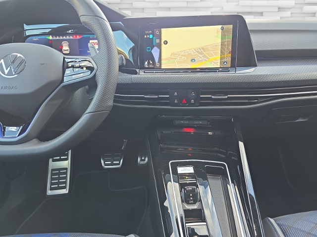 Golf VIII R 2.0 TSI 4Motion+NAVI+LED+RFK+ACC+APP