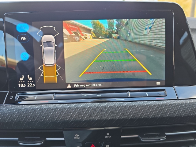 Golf VIII R 2.0 TSI 4Motion+NAVI+LED+RFK+ACC+APP