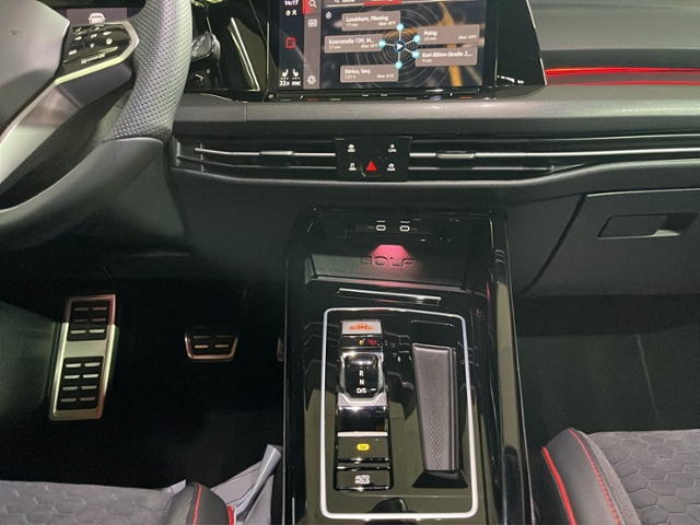 Golf VIII GTI Clubsport 2.0 TSI LED+NAVI+RFK+APP