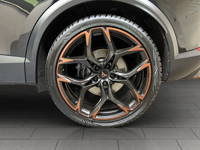 Formentor VZ5 2.5 TSI 4Drive+LED+NAVI+BEATS+PANO