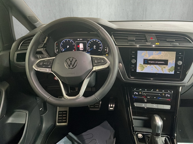 Touran 1.5 TSI Highline+LED+NAVI+7-SITZ.+RFK+ACC
