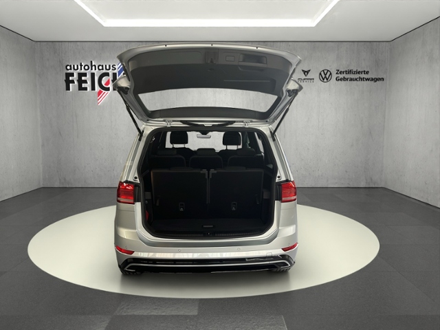 Touran 1.5 TSI Highline+LED+NAVI+7-SITZ.+RFK+ACC