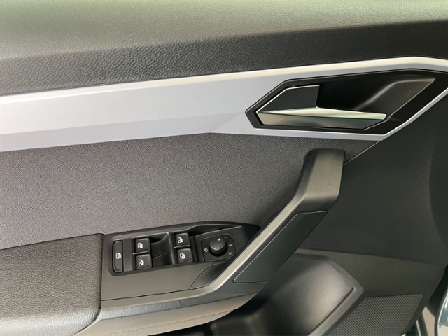 Ibiza 1.0 TSI FR+LED+NAVI+RFK+FRONT ASSIST+GJR