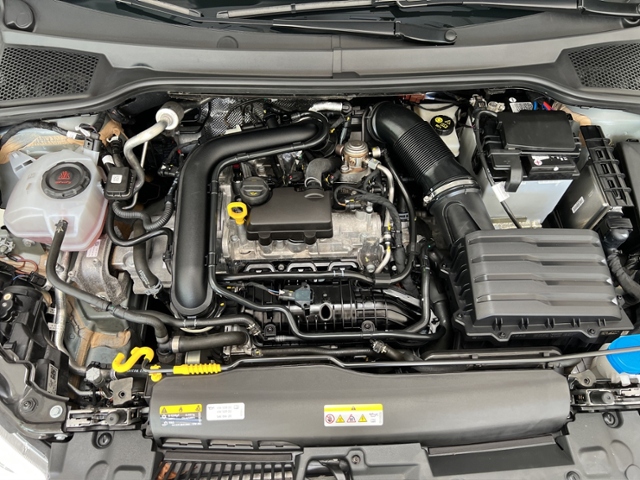 Ibiza 1.0 TSI FR+LED+NAVI+RFK+FRONT ASSIST+GJR