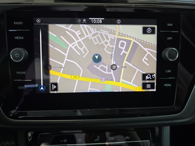 Touran 1.5 TSI Comfortline+NAVI+AHK+7-SITZ.+PDC