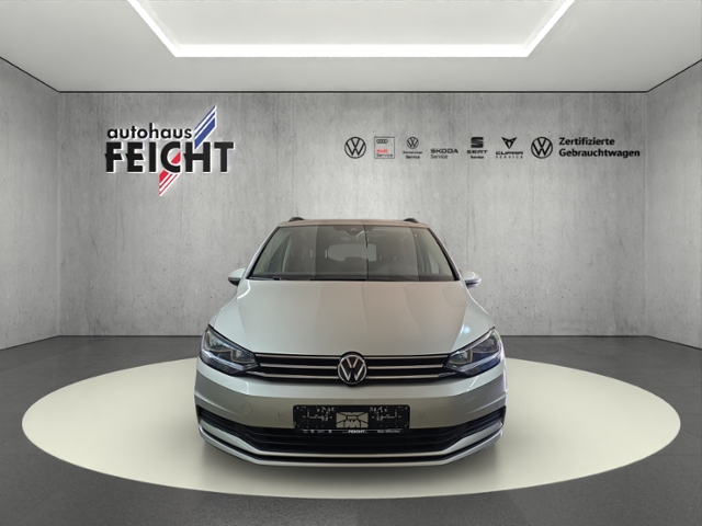 Touran 1.5 TSI Comfortline+NAVI+AHK+7-SITZ.+PDC