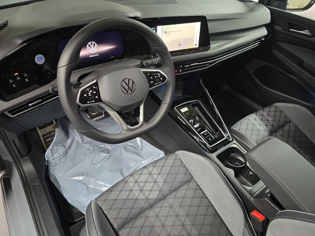 Golf Variant VIII 1.5 eTSI R-Line+LED+NAVI+RFK