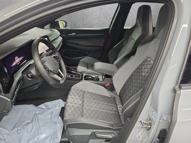 Golf Variant VIII 1.5 eTSI R-Line+LED+NAVI+RFK