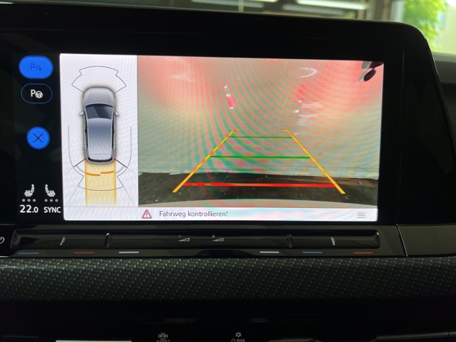 Golf VIII R 2.0 TSI 4Motion+NAVI+LED+RFK+APP-CO.