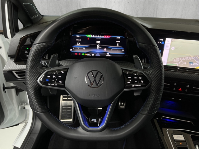 Golf VIII R 2.0 TSI 4Motion+NAVI+LED+RFK+APP-CO.