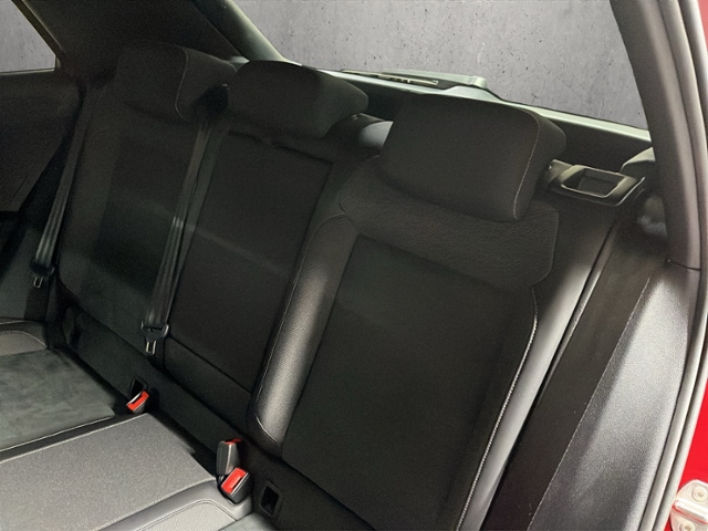 T-Roc 1.5 l TSI R-Line+LED+NAVI+PARKLENK+APP-C.