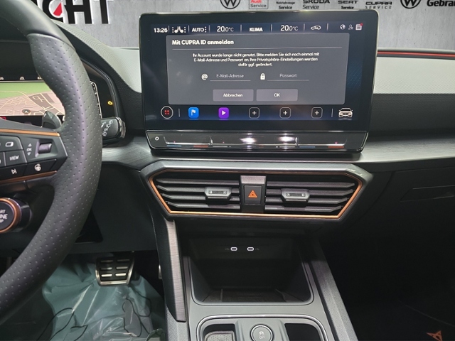 Leon Sportstourer 2.0 TSI VZ+4Drive+LED+NAVI+APP